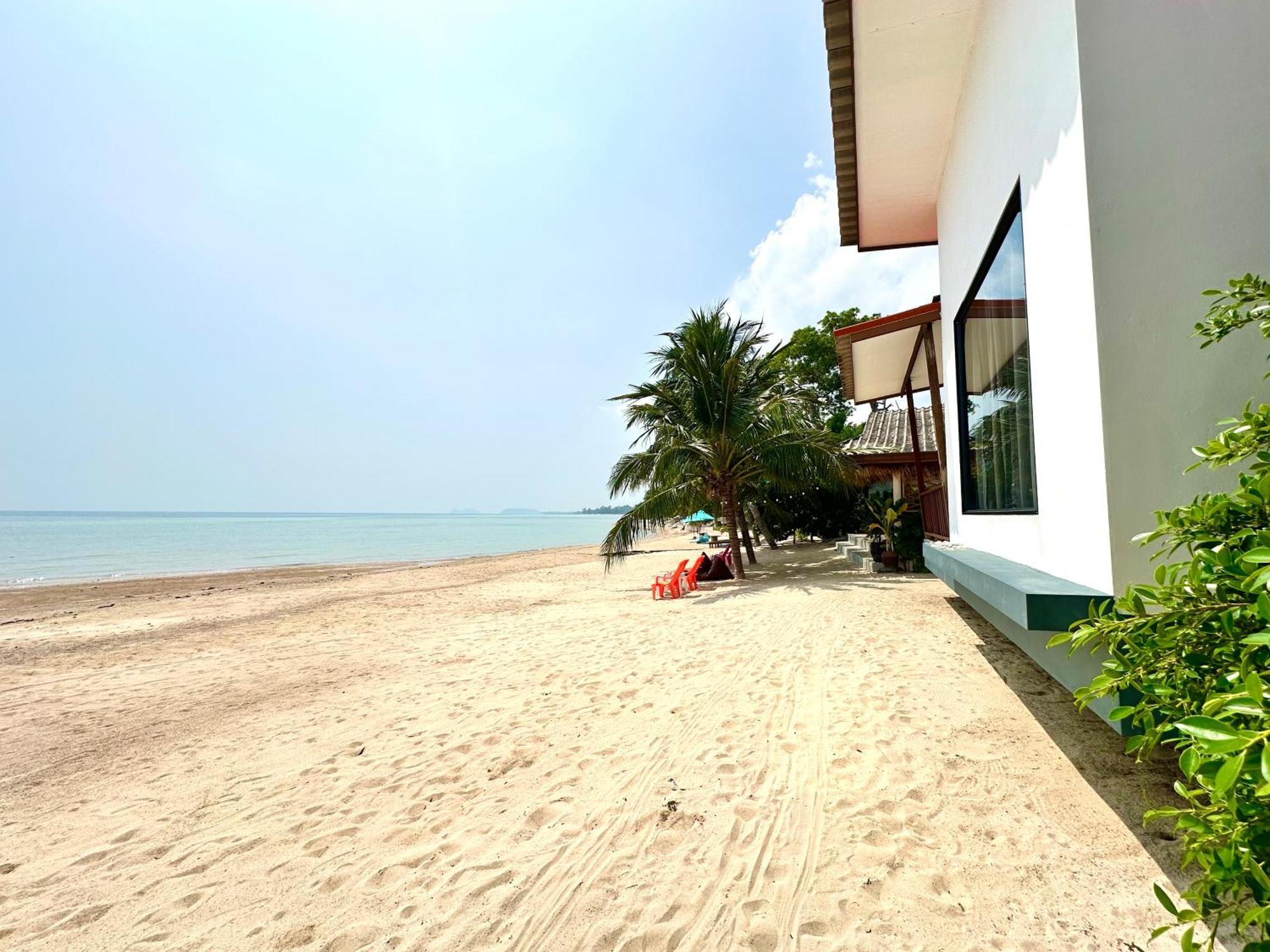 The Scenery Beach Resort Baan Khai Dış mekan fotoğraf